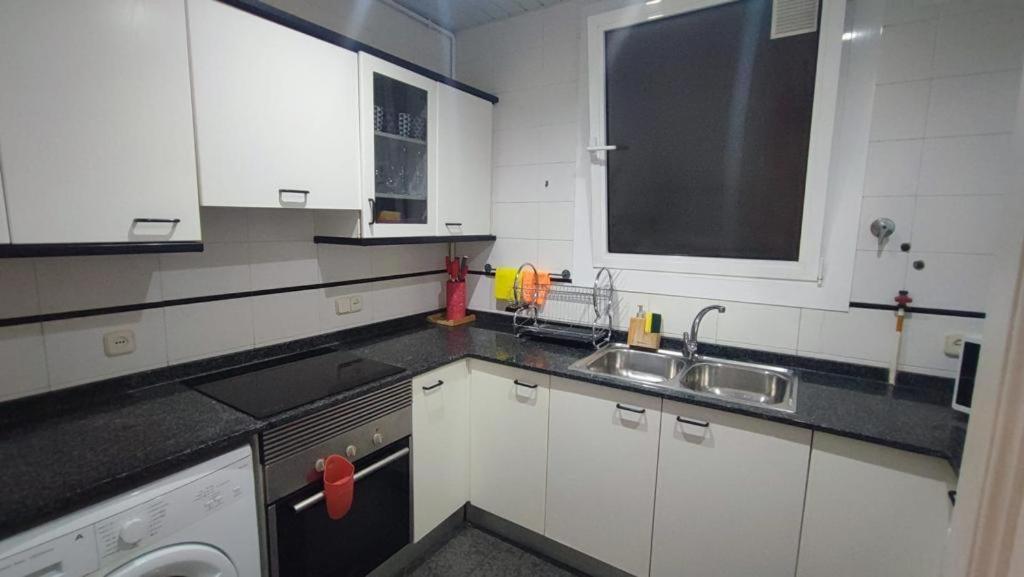 Hostel Alani Montjuic Barcelona Zewnętrze zdjęcie