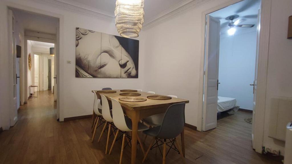 Hostel Alani Montjuic Barcelona Zewnętrze zdjęcie